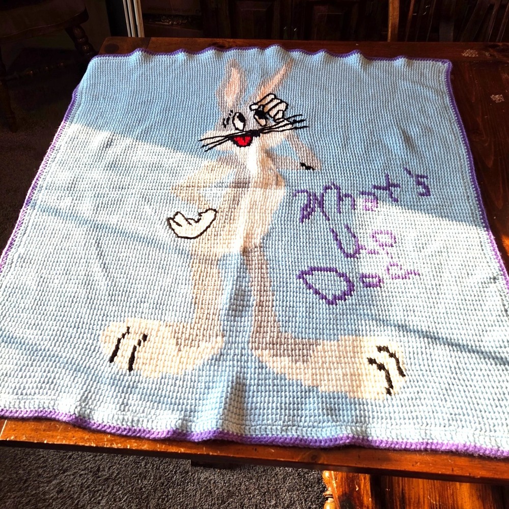VINTAGE Hand Crocheted Baby Blanket Bugs Bunny Afghan Looney Tunes 37" by 35"